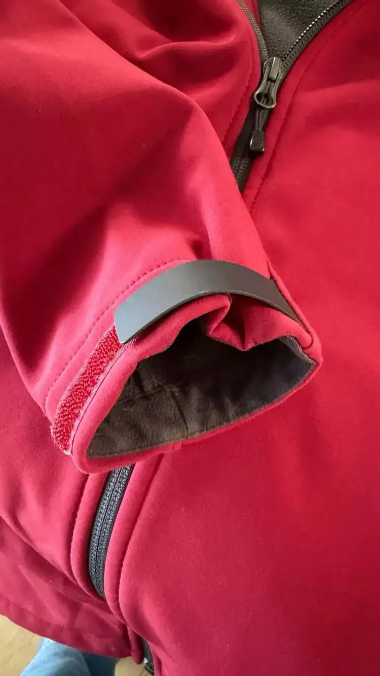 The North Face Apex Bionic Hooded Softshell Jacket maroon - Large